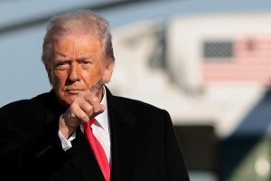 Donald Trump warning China over Iran weapons | Trump China Iran Air Defence Systems | डोनाल्ड ट्रम्प यांचा चीनला इशारा | इराण चीन हवाई संरक्षण यंत्रणा