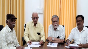 Raju Shetti Sheti Vachava Parishad Shahuwadi Kolhapur | Farmers protest against wildlife damage Maharashtra | South Maharashtra agriculture crisis meeting | Akhil Bharatiya Kisan Mahasabha Kolhapur event