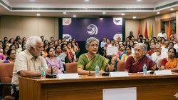 महिला धोरण की सत्तेचे राजकारण? मान्यवरांचा रोखठोक सवाल
