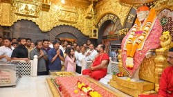 Thalapathy Vijay : तमिळनाडूतील निकालाच्या पार्श्वभूमीवर दक्षिणात्य सुपरस्टार थलापती विजय साईचरणी नतमस्तक