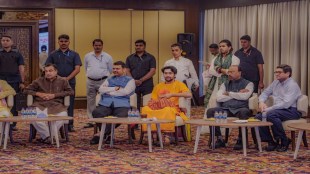 Dhirendra Shastri Bageshwar Baba Nagpur Speech | Chhatrapati Shivaji Maharaj and Samarth Ramdas Swami History | Indrajit Sawant Reaction on Bageshwar Baba | Maharashtra Political News Updates