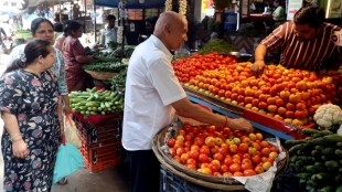 Thane Jambhli Naka vegetable market price drop | Mumbai hotel industry gas shortage impact | Maharashtra vegetable sellers financial loss | Vashi APMC market supply news