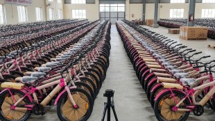 Dada Bhuse bicycle distribution Malegaon | Two Wheels of Hope HDFC Bank CSR | Maharashtra school girls education scheme | Malegaon education news today
