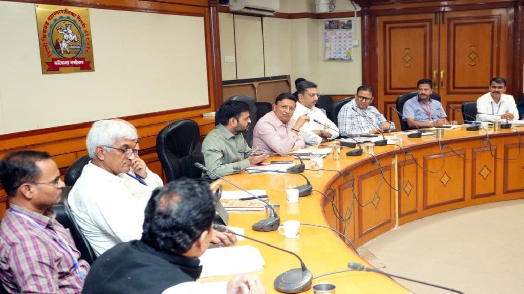 PCMC Commissioner Vijay Suryavanshi meeting with Pimpri Chinchwad small scale industries | Pimpri Chinchwad MIDC water supply and waste management issues | Sandeep Belsare Small Scale Industries Association PCMC | Industrial development and infrastructure Pimpri Chinchwad PCMC Commissioner Vijay Suryavanshi meeting with Pimpri Chinchwad small scale industries | Pimpri Chinchwad MIDC water supply and waste management issues | Sandeep Belsare Small Scale Industries Association PCMC | Industrial development and infrastructure Pimpri Chinchwad