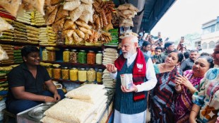 Narendra Modi jhalmuri seller income