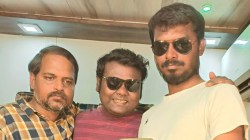 “गावच्या मंदिरात प्रवेश नाही, हॉटेलमध्ये जेवल्यानंतर ताट स्वतः धुवावं लागलं”; ‘पंचायत’ फेम अभिनेत्याने सांगितला धक्कादायक अनुभव