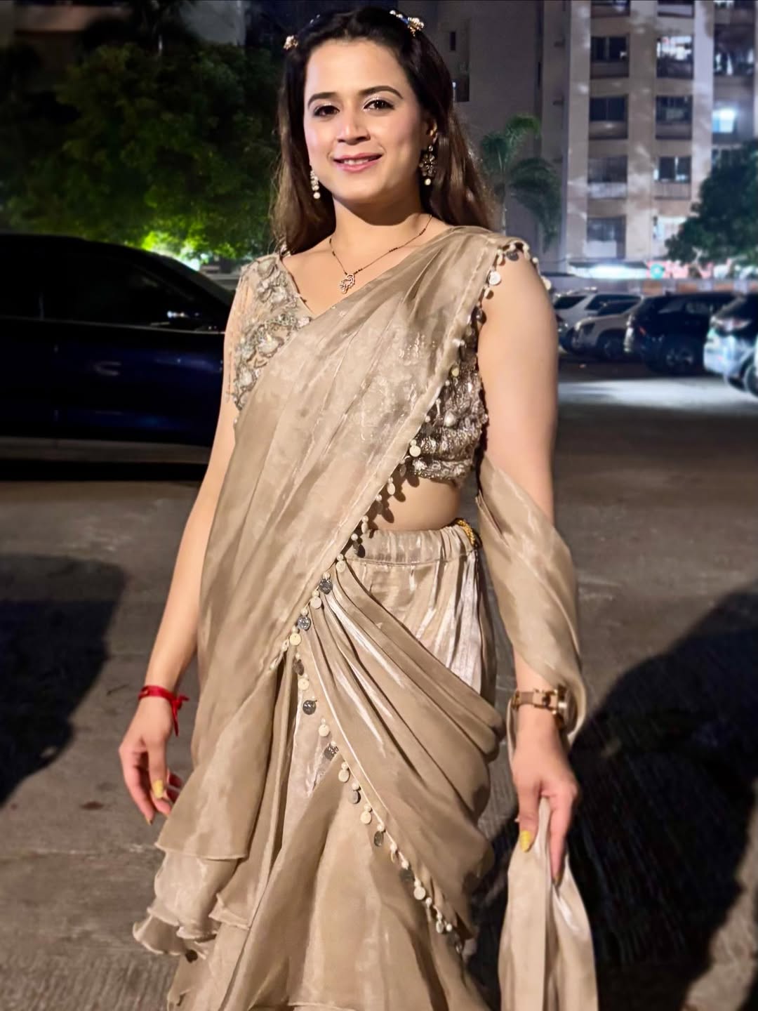Prajakta Gaikwad Golden Saree Look