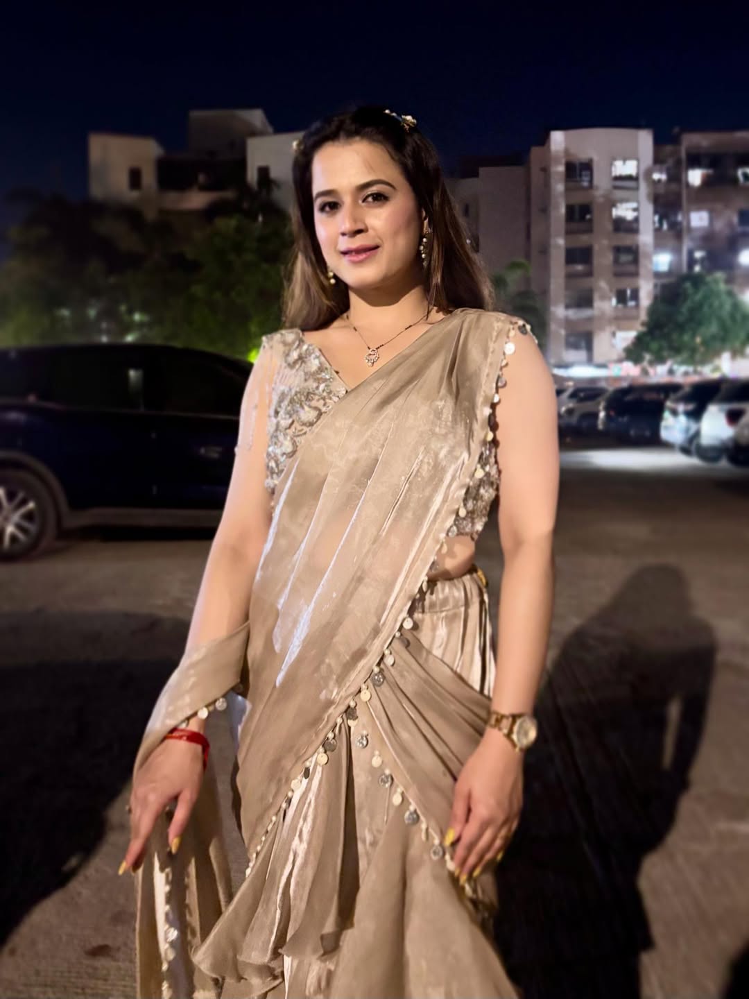 Prajakta Gaikwad Golden Saree Look