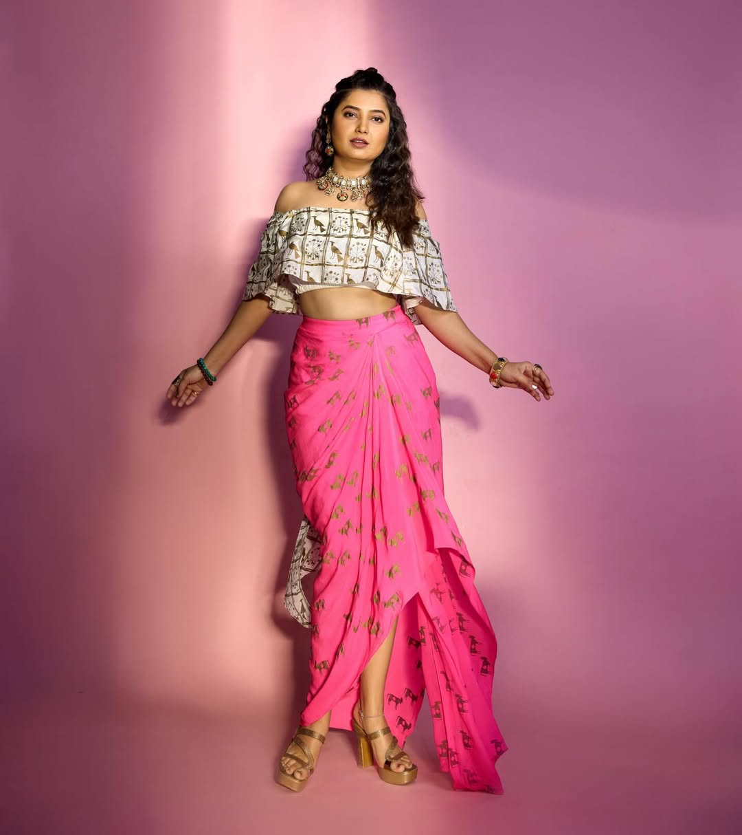 Prajakta Mali Weight Latest Photoshoot Viral