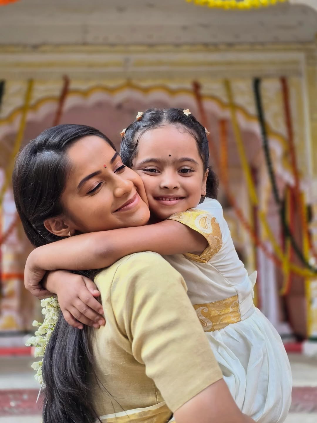 Prapti Redkar Savalyachi Janu Savali On Set 