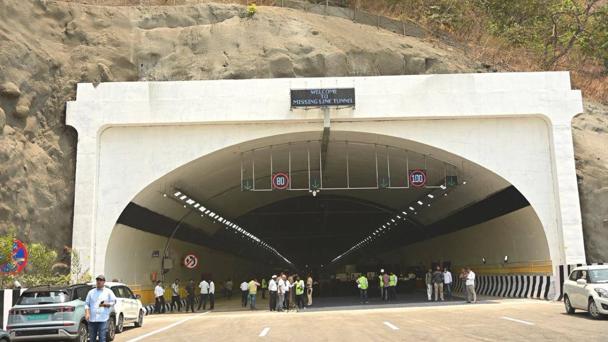 मुंबई-पुणे द्रुतगती मार्गाला ‘ऍक्सेस कंट्रोल’ बनवणाऱ्या मिसिंग लिंक प्रकल्पाची उपमुख्यमंत्री एकनाथ शिंदे यांनी रविवारी पाहणी केली. (फोटो - X/ Eknath Shinde)