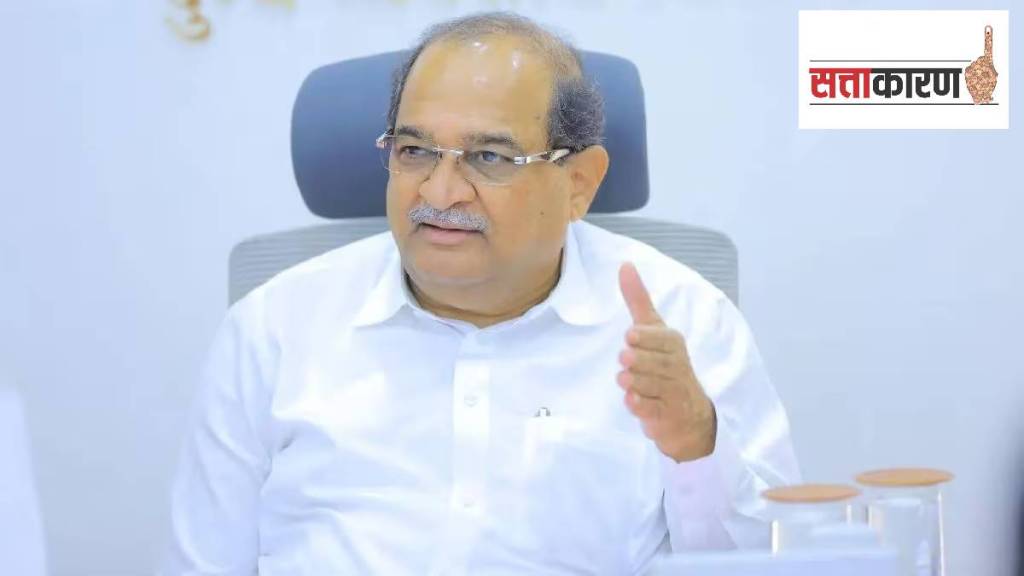 Radhakrishna Vikhe Patil on Pune water cut | Pune Municipal Corporation water supply news | BJP leaders silence on Pune water issue | Pune water storage Khadakwasla dam update Radhakrishna Vikhe Patil on Pune water cut | Pune Municipal Corporation water supply news | BJP leaders silence on Pune water issue | Pune water storage Khadakwasla dam update