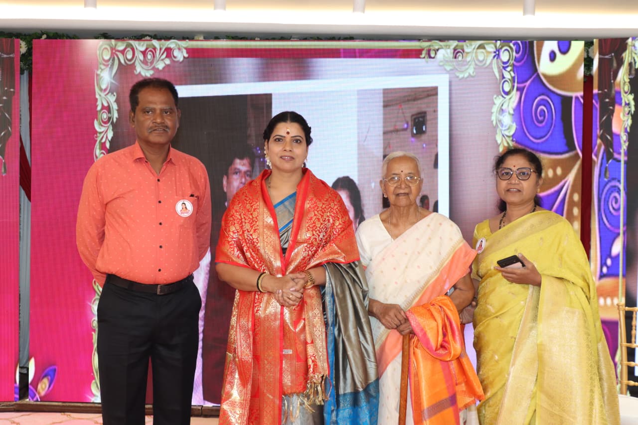 Ritu Tawde Happy Birthday Celebration