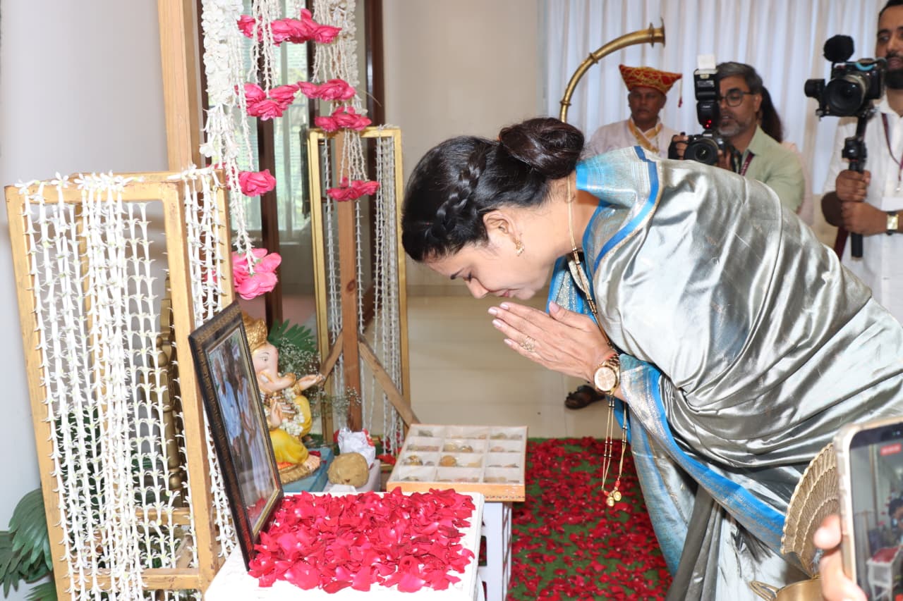 Ritu Tawde Happy Birthday Celebration