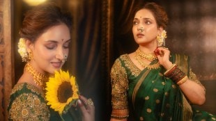 Rupali Bhosle Green Nauvari Paithani Saree Look