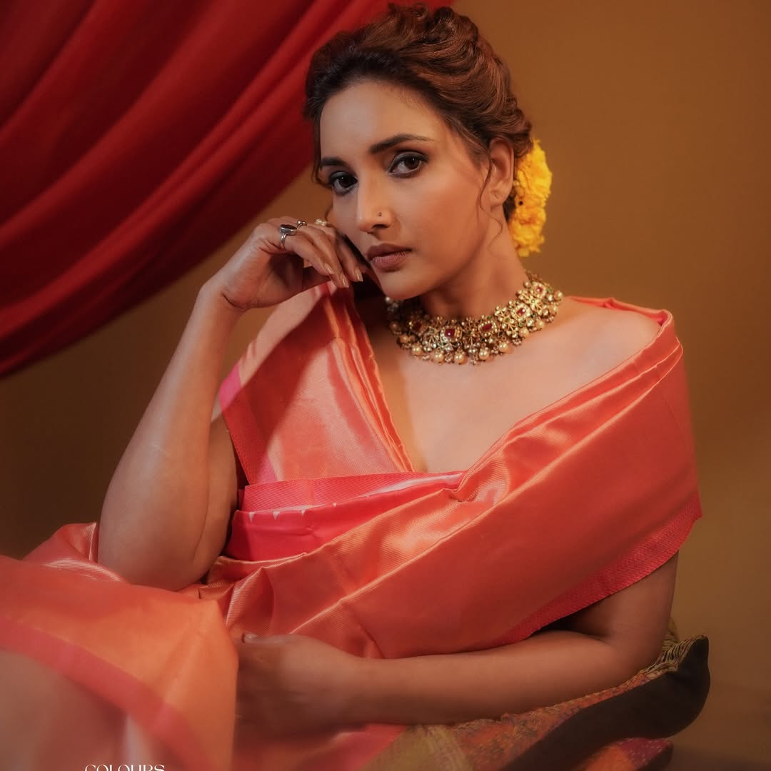 Rupali Bhosle Pink Saree Look