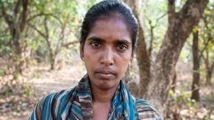 Naxal commander Rupi Reddy killed in encounter | Gadchiroli police anti naxal operation | Maharashtra Chhattisgarh border search mission | Maoist leader Rupi Reddy dead body recovered