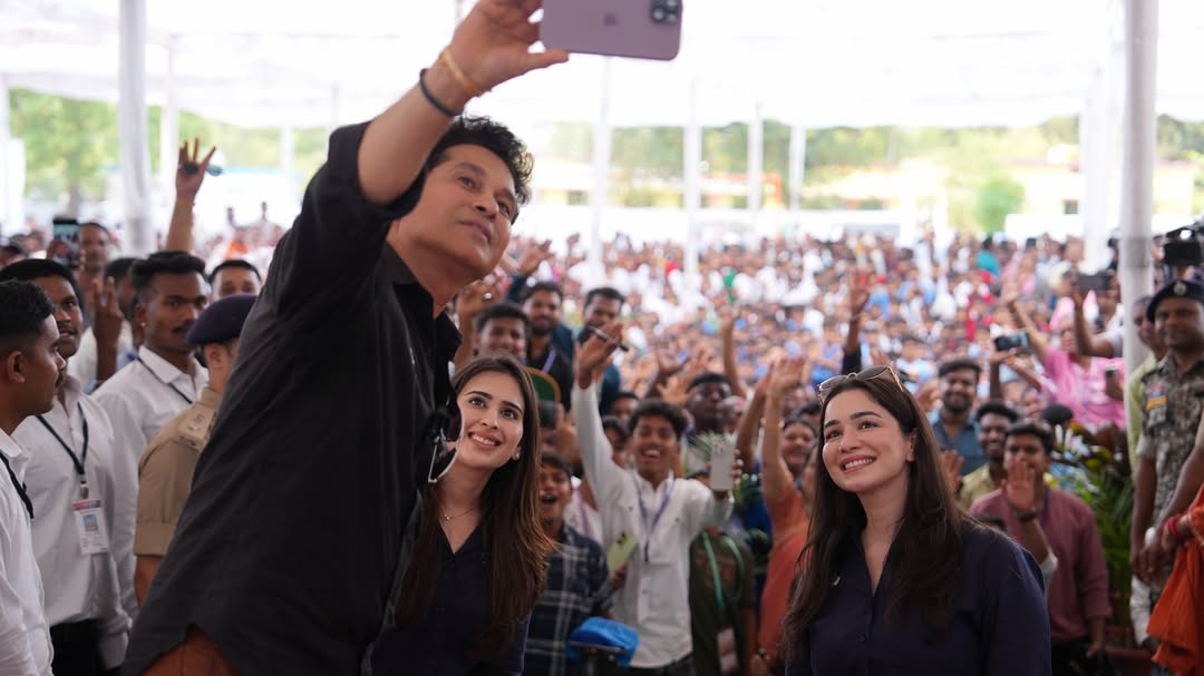 Sachin Tendulkar Birthday Celebration Sara Tendulkar 