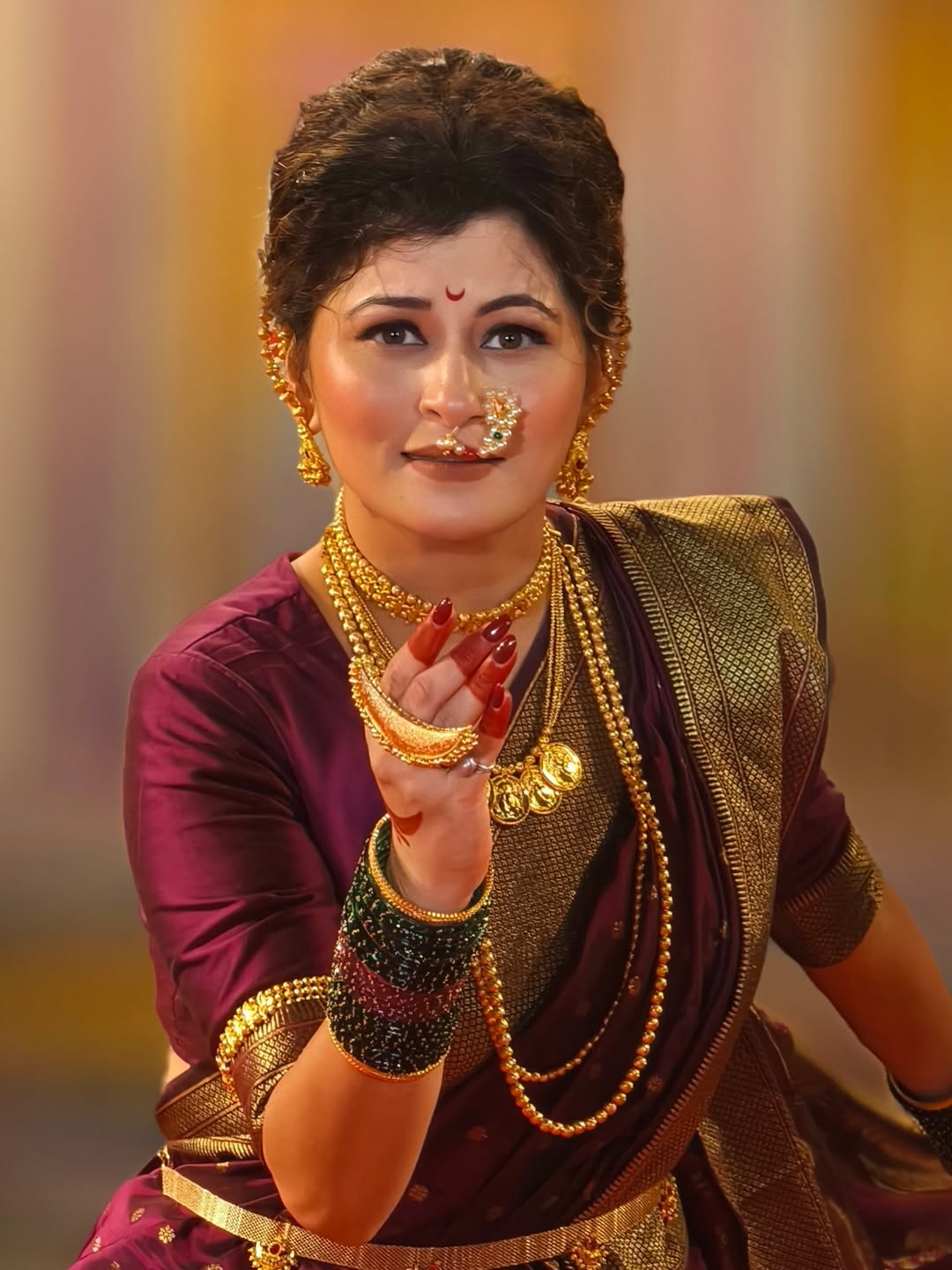 Savaniee Ravindrra MUJARA SHIVBALA Song Look