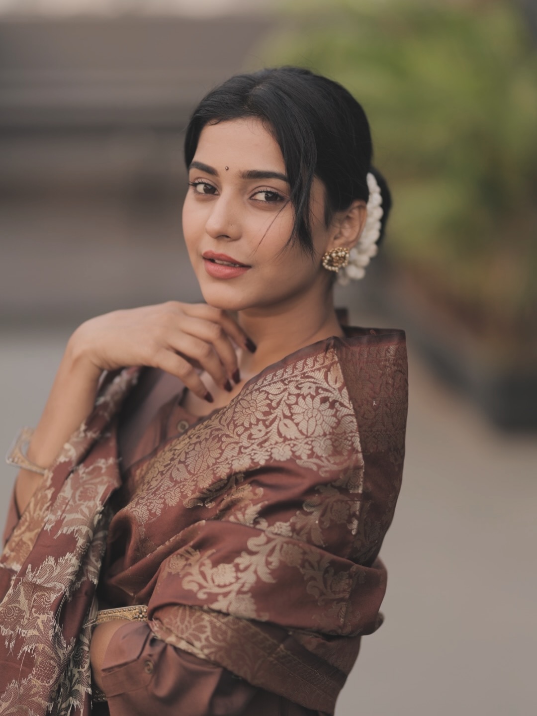 Shivani Mundhekar Purple Polka Dot Saree Look
