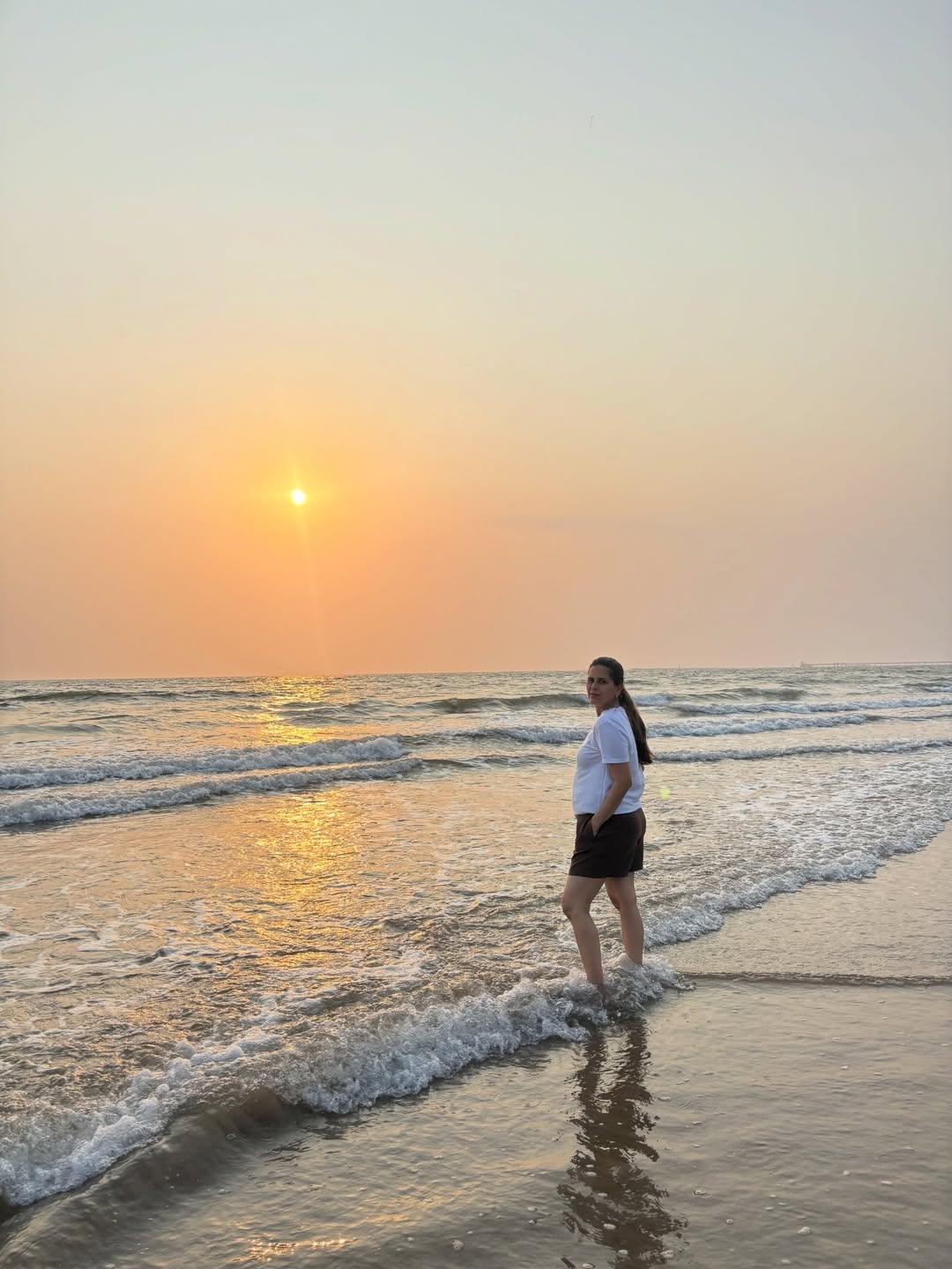 Sonali Khare Anand Sanayaah Vacation
