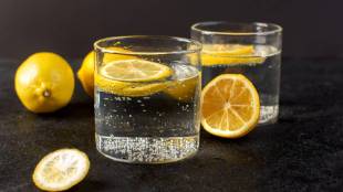 Stop drinking lemon water daily 7 side effects you can not ignore