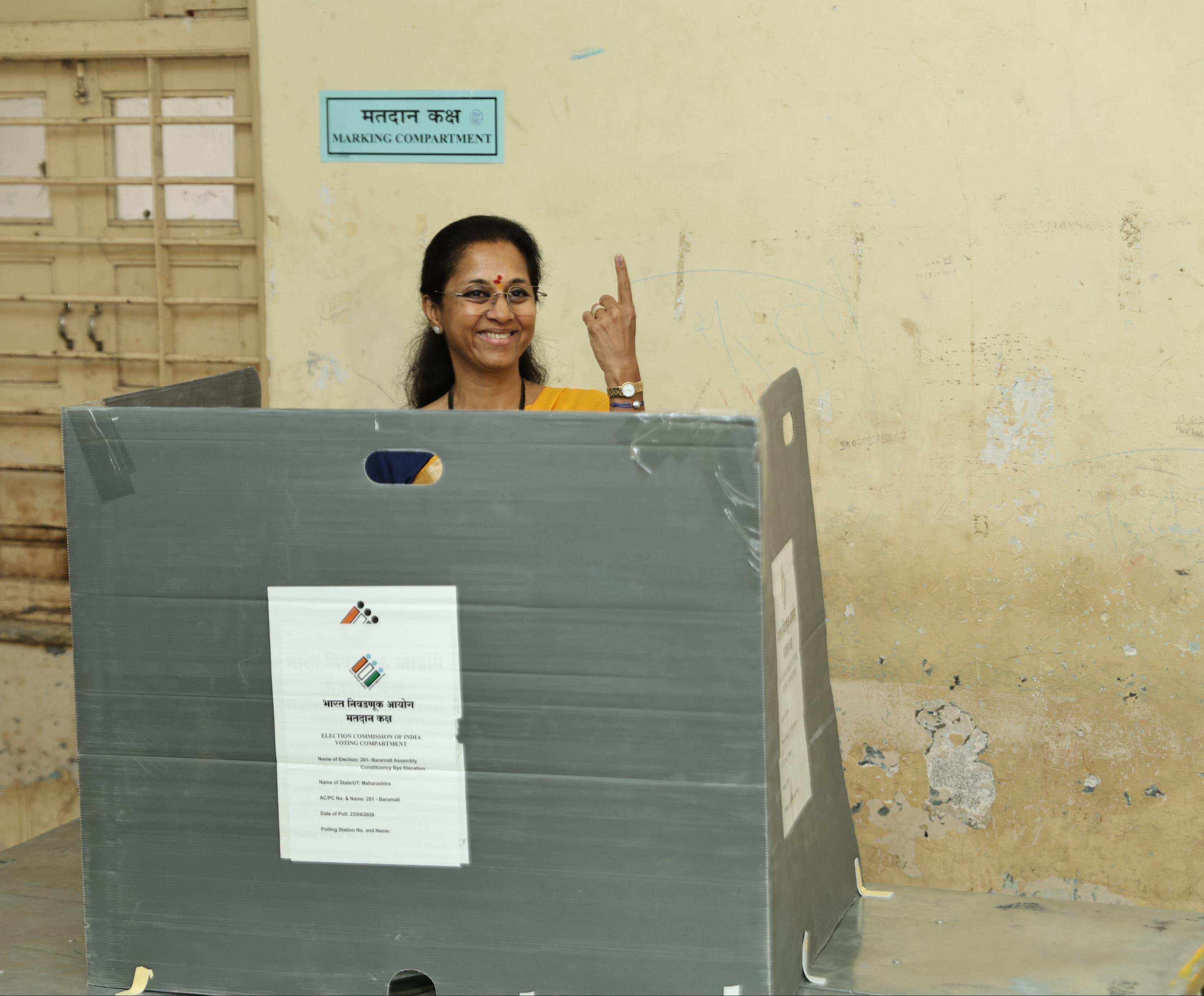 Supriya Sule Revati Sule Baramati Family Visit