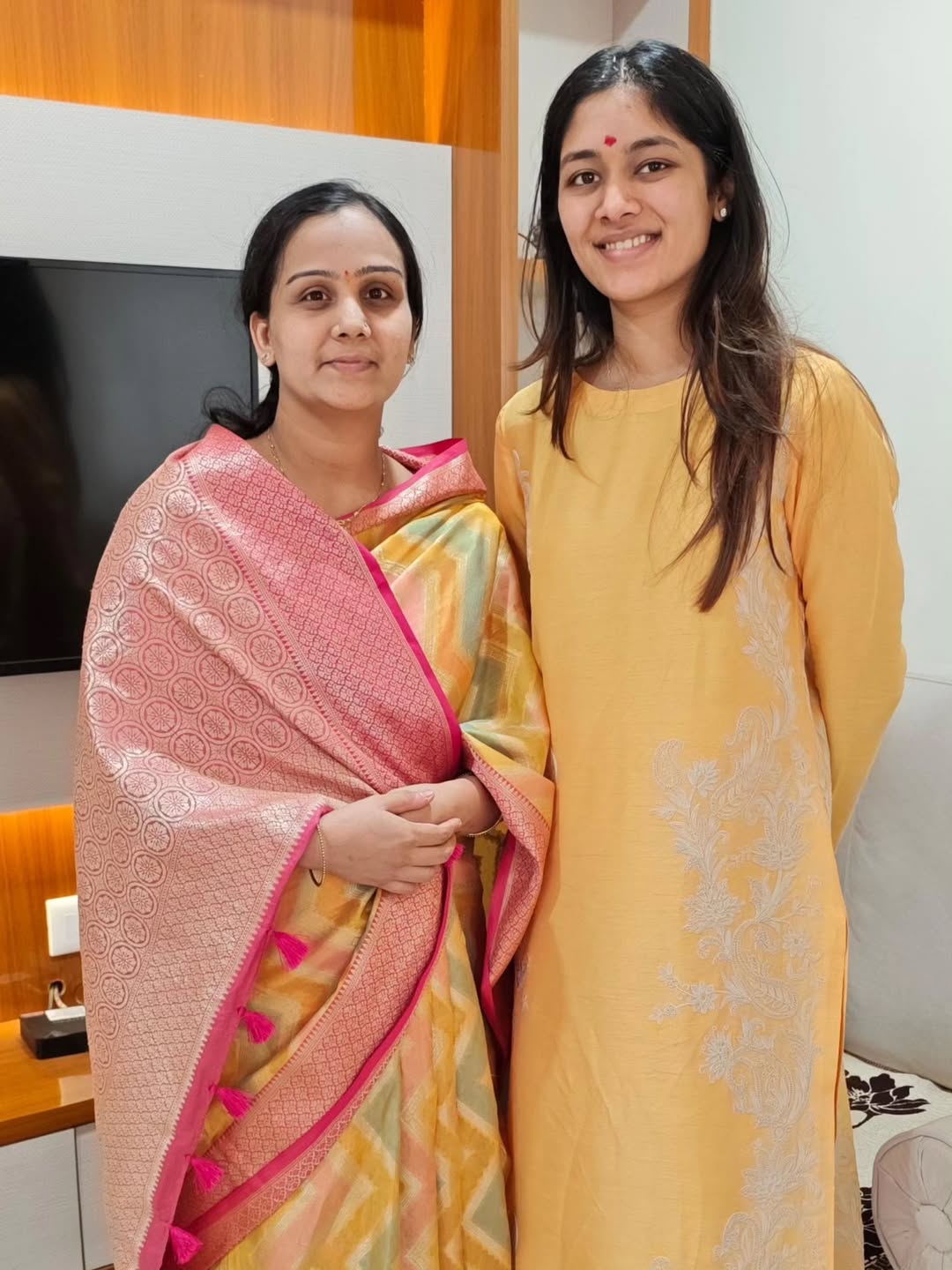 Supriya Sule Revati Sule Baramati Family Visit