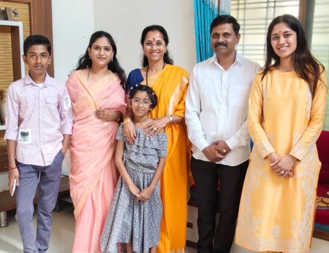 Supriya Sule Revati Sule Baramati Family Visit