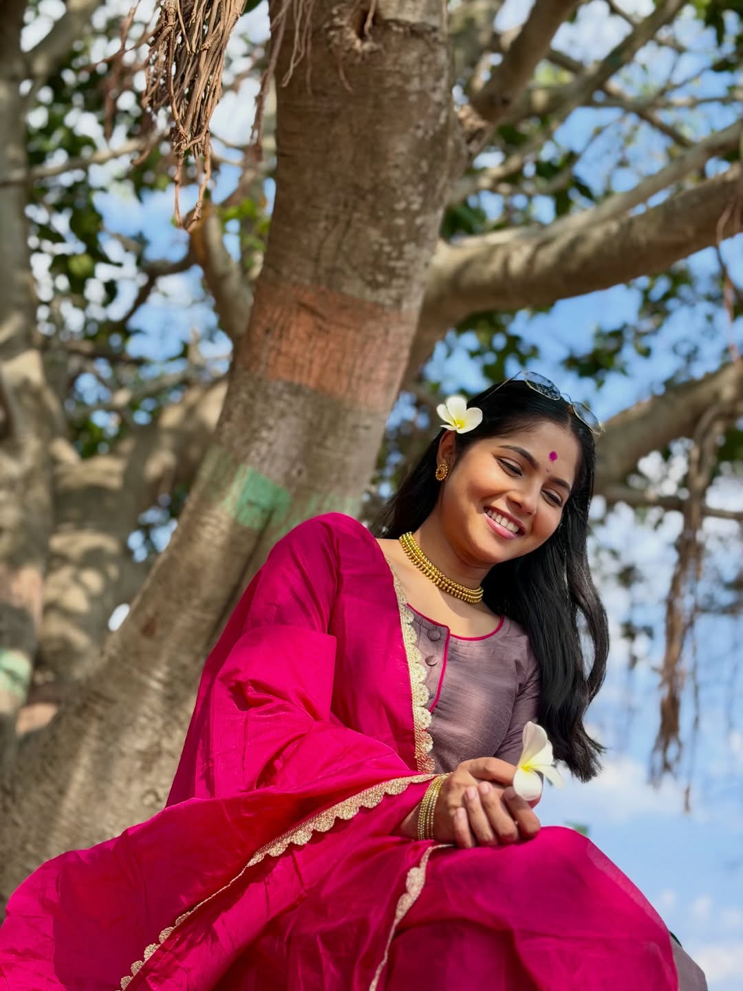 Vijaya Babar Purple Saree Look