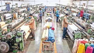 Maharashtra textile industry financial loss due to war | Cotton and yarn price hike in Kolhapur | Weaving and garment industry crisis Maharashtra | Impact of Middle East war on Indian textile exports
