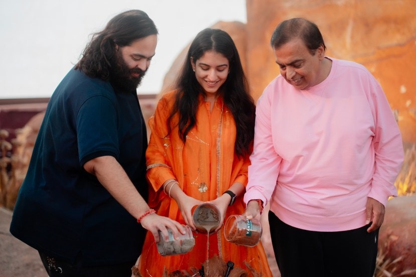 Vantara University Anant Ambani Veterinary Medicine : अंबानींकडून आता ‘वंतारा विद्यापीठा’ची घोषणा; पशुवैद्यकीय औषधोपचारासाठी ठरणार जगातील पहिले केंद्र