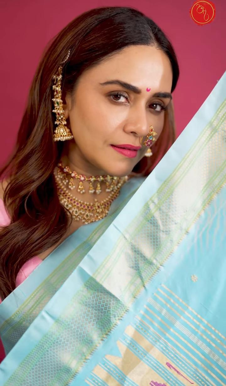 Amruta Khanvilkar sky blue saree look