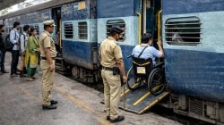 दिव्यांगांसाठी रेल्वेचा मोठा निर्णय, मेल-एक्स्प्रेस गाड्यांमधील दिव्यांग राखीव नसलेल्या डब्यांमधूनही करता येईल प्रवास!