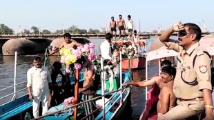 vrindavan-yamuna-river-boat-accident-rescue-operation