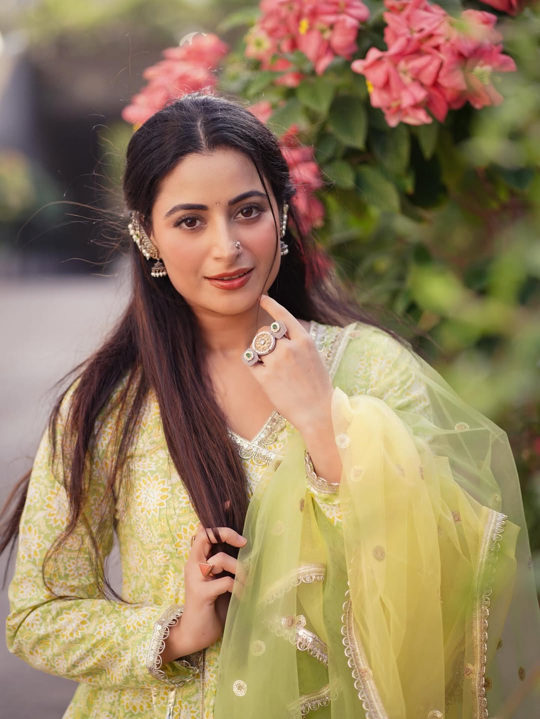 aishwarya sharma neil bhatt divorce