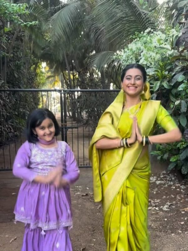 Reshma Shinde Aarohi Sambhare Sundara song dance