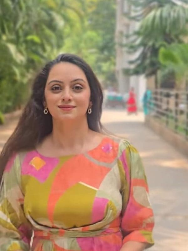 Shruti Marathe Rangeela song reel viral