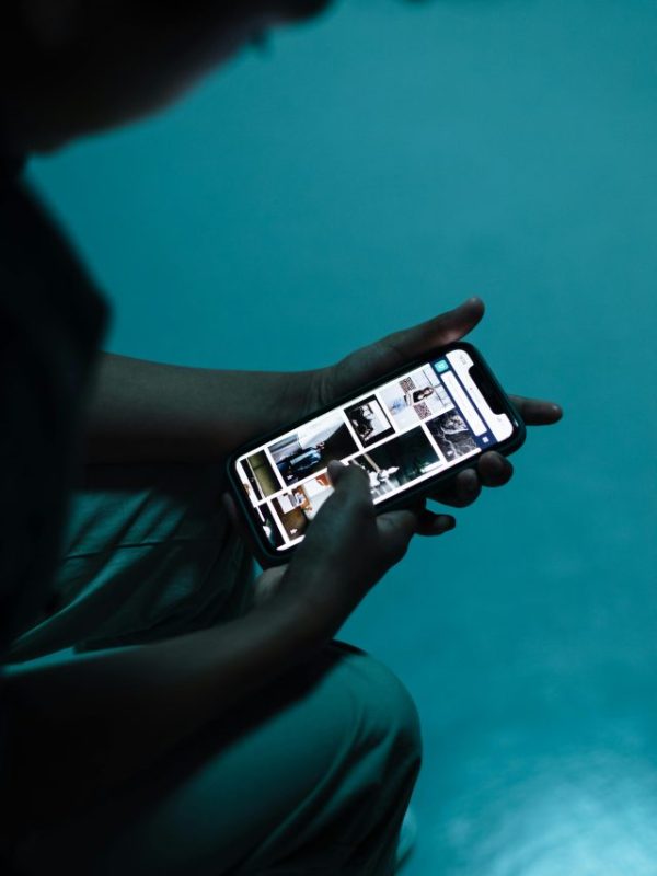 how to stop scrolling habit