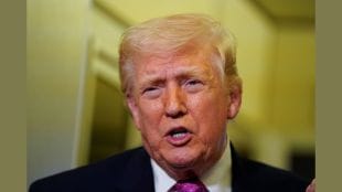 Donald Trump warns Iran of 48 hour attack | Hormuz Strait blockade latest news updates | डोनाल्ड ट्रम्प इराण युद्ध इशारा | होर्मुझ सामुद्रधुनी नाकेबंदी ट्रम्प आक्रमक