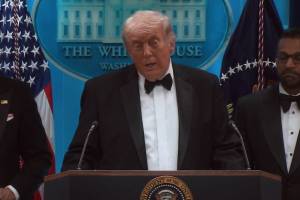 Donald Trump addressing press conference after shooting | डोनल्ड ट्रम्प यांची पत्रकार परिषद गोळीबार | Trump denies Iran link in dinner attack | संशयित आरोपी कोल टॉमस ॲलन तपास