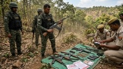 Jharkhand Naxal Encounter: झारखंडमध्ये सुरक्षा दलांची मोठी कारवाई! १५ लाखांचा बक्षीस असलेला कमांडर ‘सहदेव’सह ४ नक्षलवादी ठार