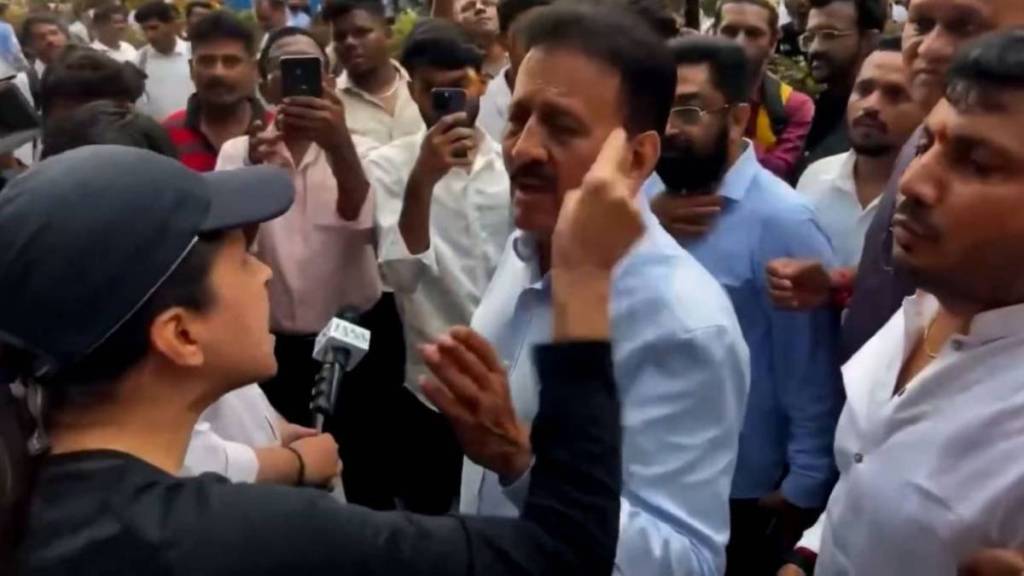Girish Mahajan Worli protest incident | woman arguing with BJP minister | Zen Sadavarte complaint Worli police station | Mumbai traffic jam woman viral video Girish Mahajan Worli protest incident | woman arguing with BJP minister | Zen Sadavarte complaint Worli police station | Mumbai traffic jam woman viral video