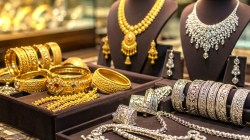 Gold Silver Rate Update: सोन्या-चांदीच्या दरात मोठी घसरण! २४ कॅरेट सोने ‘इतक्या’ हजारांनी स्वस्त; चांदीही ४००० रुपयांनी कोसळली