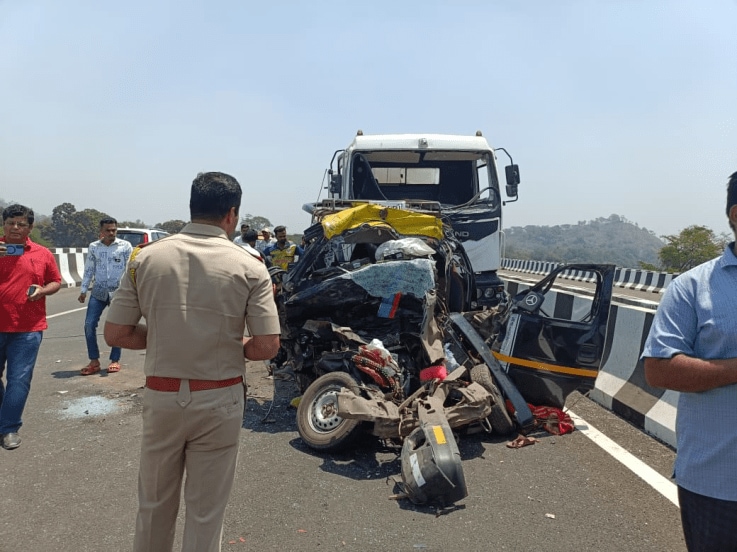 कल्याण-अहिल्यानगर महामार्गावर भीषण अपघात