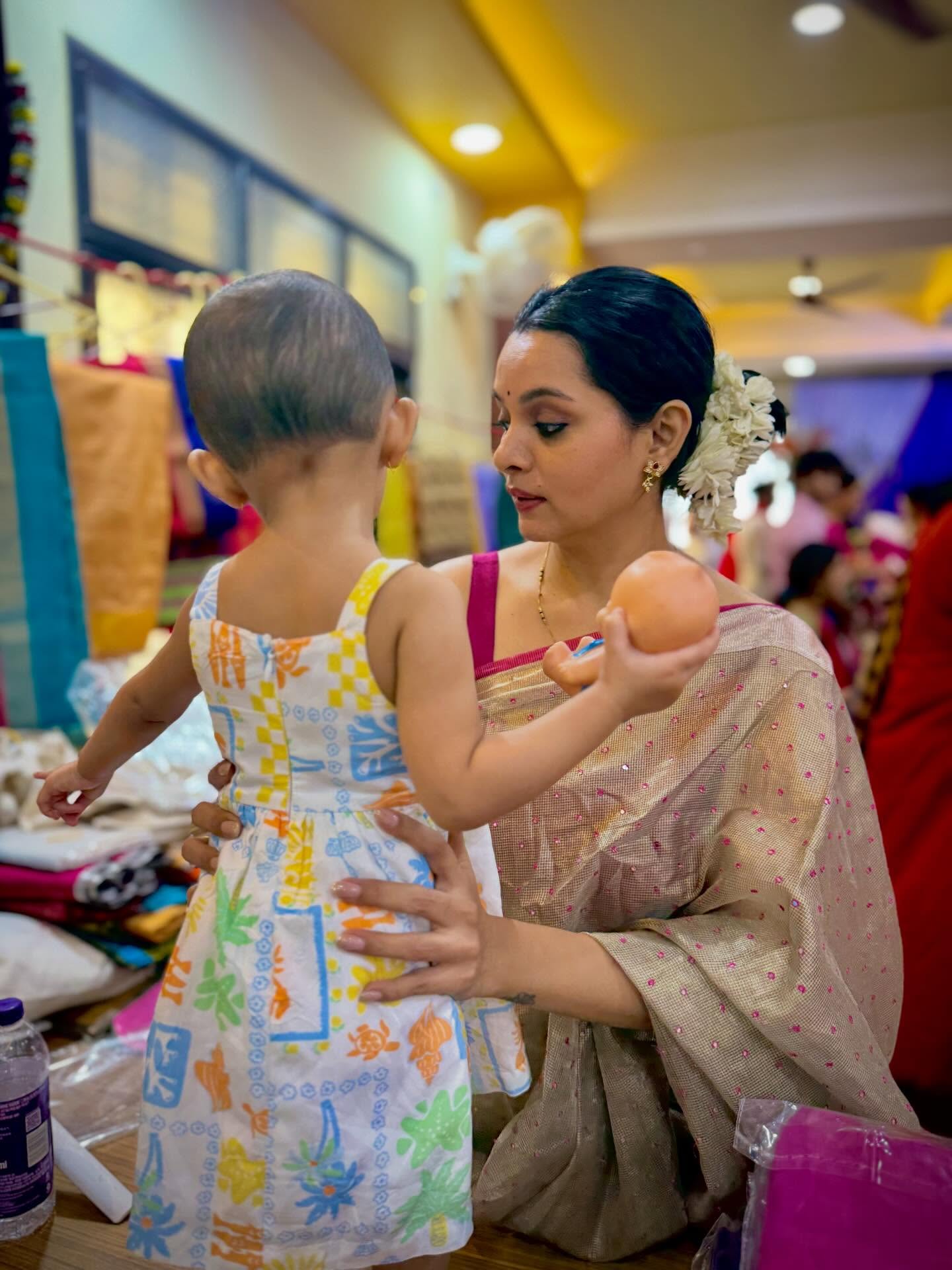 Khushboo tawade family daughter