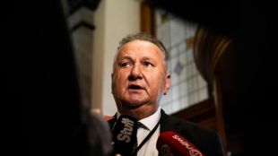 Shane Jones Butter Chicken Tsunami Remark India New Zealand FTA | भारत न्यूझीलंड व्यापार करार शेन जोन्स वाद | India NZ Free Trade Agreement Controversy Priyanka Radhakrishnan | न्यूझीलंड मंत्री शेन जोन्स बटर चिकन त्सुनामी विधान