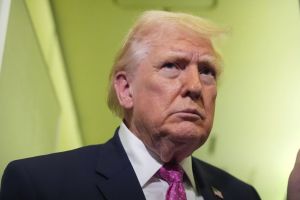 Donald Trump Iran War threat to Europe | US Ukraine aid stop news Marathi | डोनाल्ड ट्रम्प इराण युद्ध युक्रेन मदत धमकी | होर्मुझची सामुद्रधुनी आणि नाटो वाद