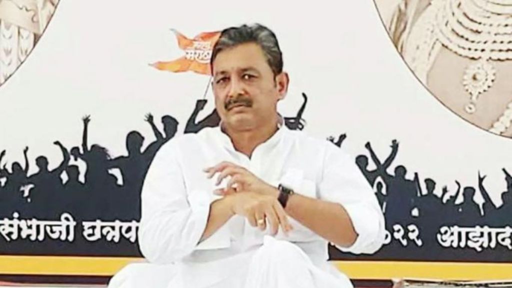 Maharashtra News Updates : “दुर्गराज रायगड व त्यावरील सर्व वास्तू ही प्रेरणास्थळे आहेत, पर्यटनस्थळे नव्हेत!” प्री-वेडिंग फोटोशूट प्रकरणावर संभाजीराजेंची प्रतिक्रिया Maharashtra News Updates : “दुर्गराज रायगड व त्यावरील सर्व वास्तू ही प्रेरणास्थळे आहेत, पर्यटनस्थळे नव्हेत!” प्री-वेडिंग फोटोशूट प्रकरणावर संभाजीराजेंची प्रतिक्रिया