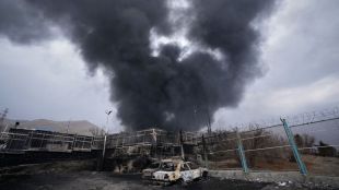 US military bases destroyed by Iran attacks in Middle East | US soldiers operating from hotels and offices | इराणच्या हल्ल्यात अमेरिकन लष्करी तळांचे नुकसान | अमेरिकन सैन्य हॉटेलमधून युद्ध लढताना
